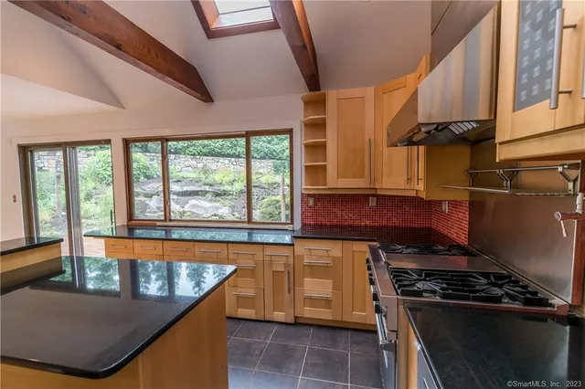 $9,850 | 17 Ferry Lane, Westport, CT 06880