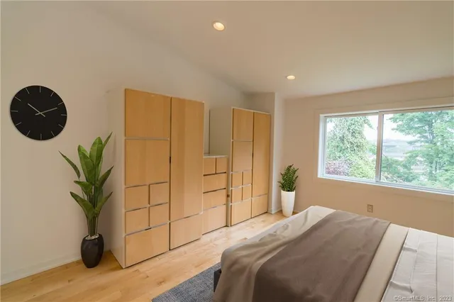 $9,850 | 17 Ferry Lane, Westport, CT 06880