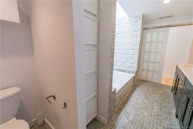 $9,850 | 17 Ferry Lane, Westport, CT 06880