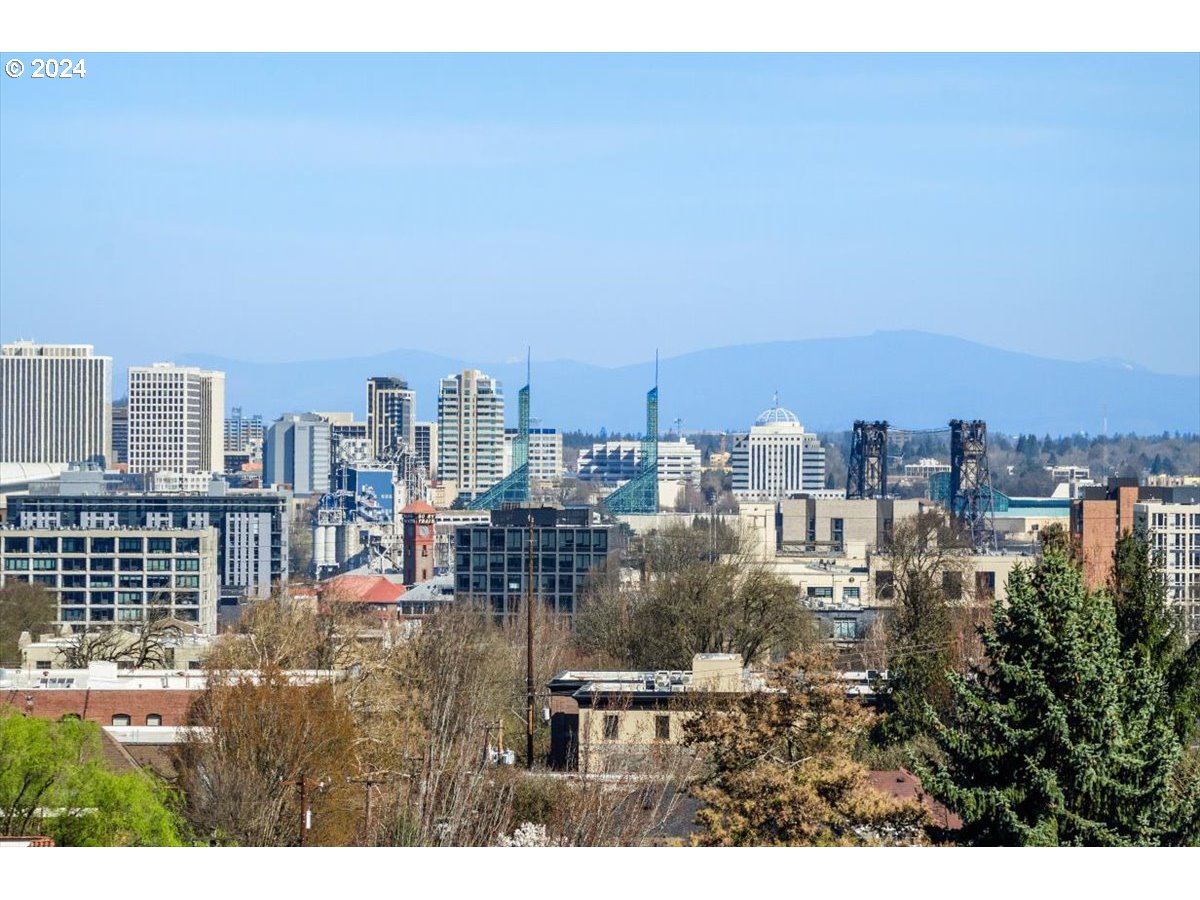 2454 Northwest Westover Road, Unit 5205 Portland, OR 97210 - Photo 30 of 33 a view of a city