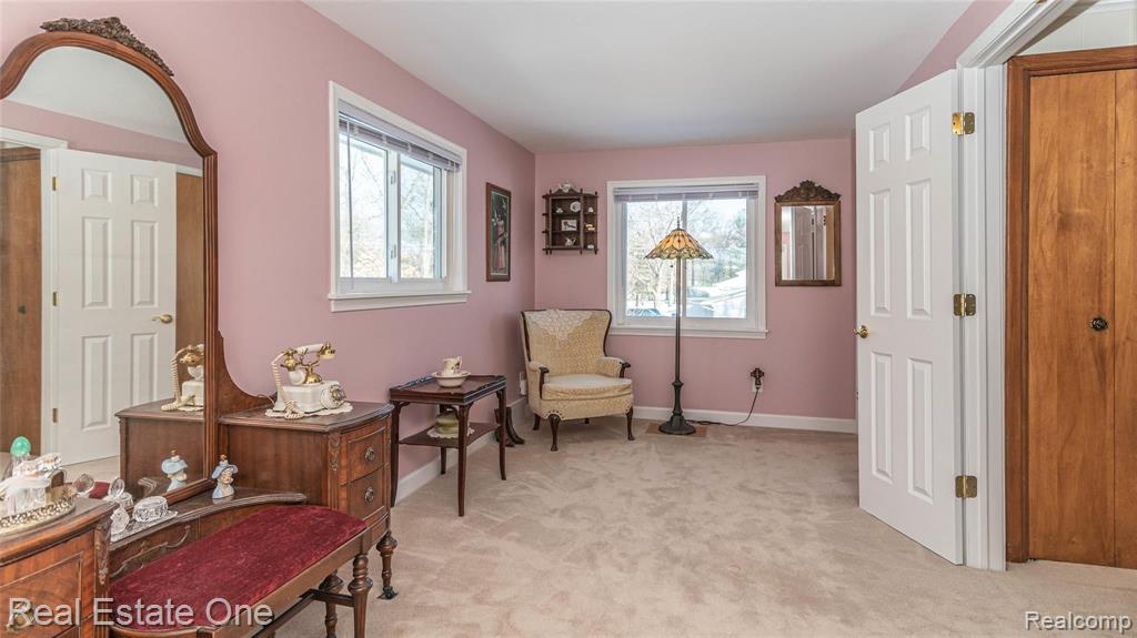 174 Henderson Road Howell, MI 48855 - Photo 27 of 30