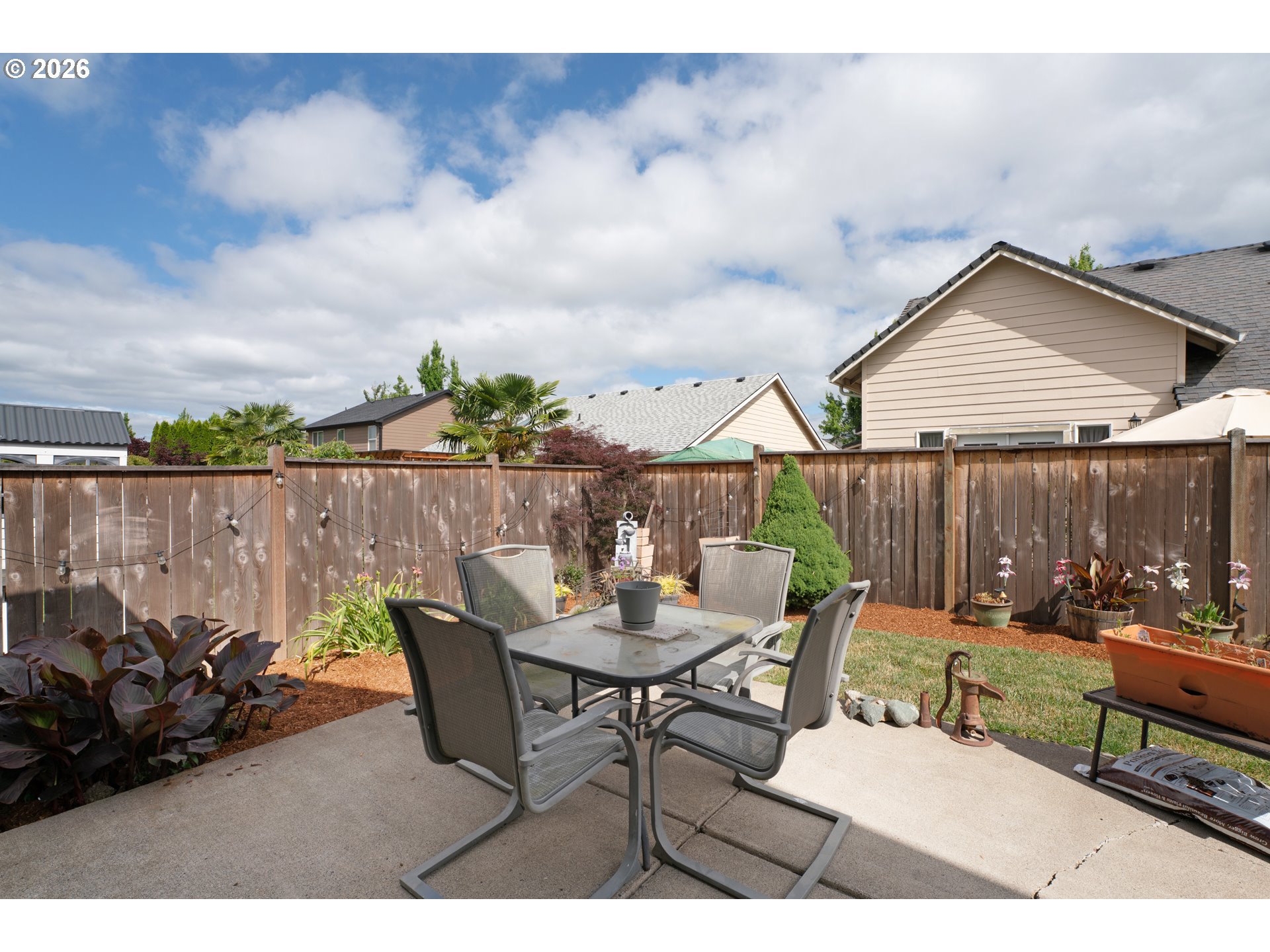 3392 Falcon Drive Springfield, OR 97477 - Photo 34 of 46