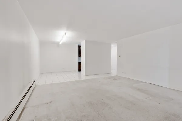 $180,000 | 16 East Old Willow Road, Unit 202S, Prospect Heights, IL 60070