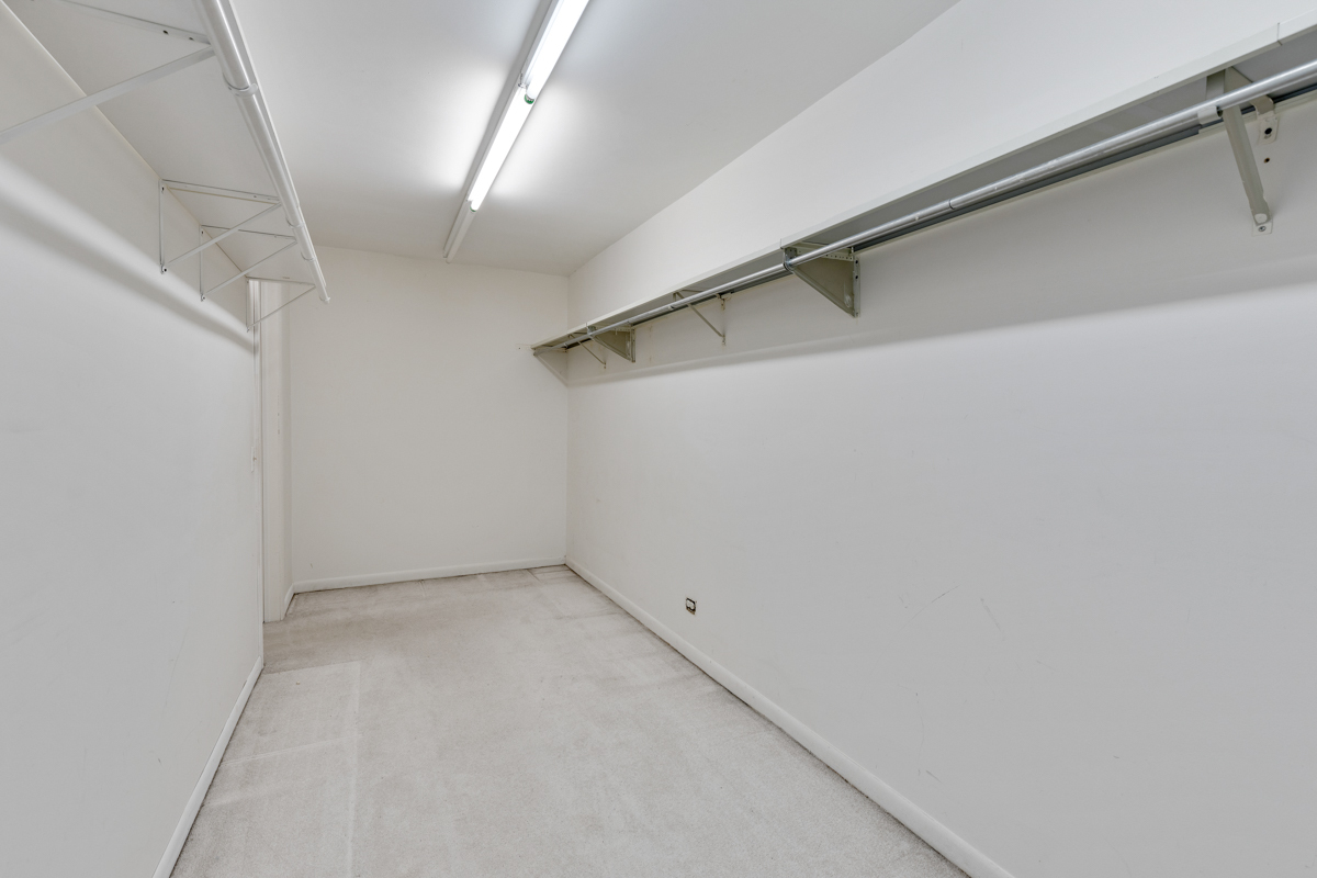 16 East Old Willow Road, Unit 202S Prospect Heights, IL 60070 - Photo 20 of 25 a view of small space