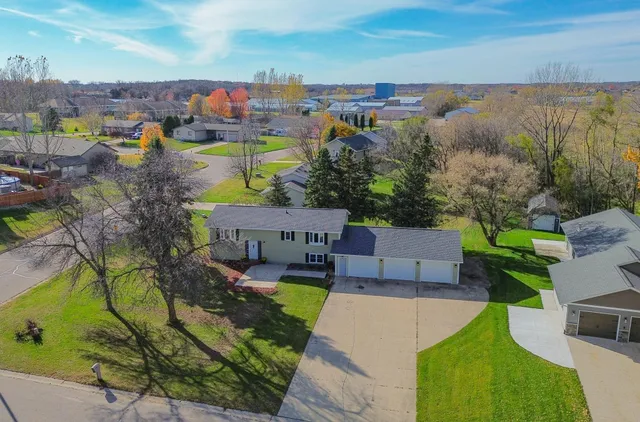 $397,000 | 206 Pine Street Southwest, New London, MN 56273