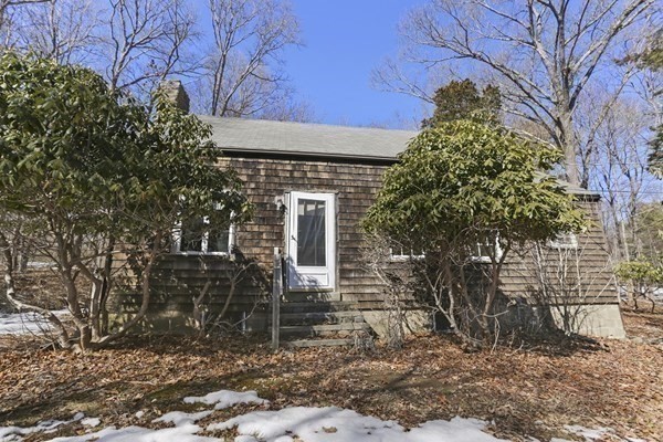 149 Topsfield Road Ipswich, MA 01938 - Photo 8 of 9
