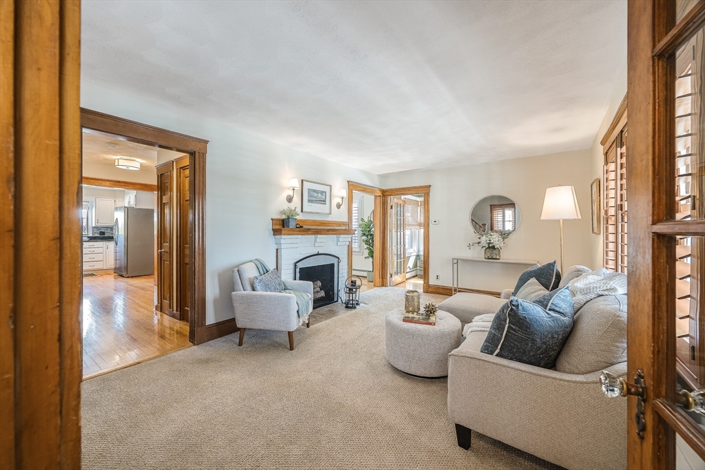 89 Grand Street Reading, MA 01867 - Photo 15 of 42