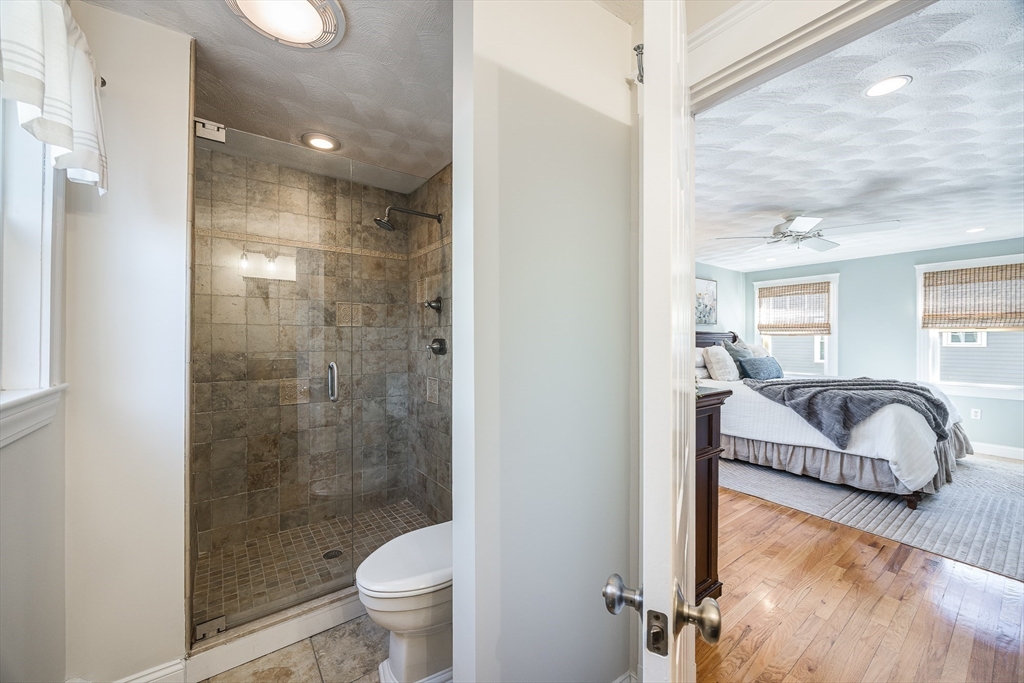 89 Grand Street Reading, MA 01867 - Photo 19 of 42