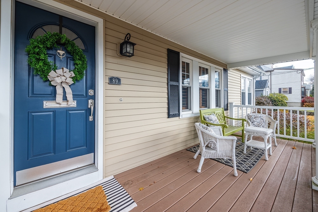 89 Grand Street Reading, MA 01867 - Photo 3 of 42