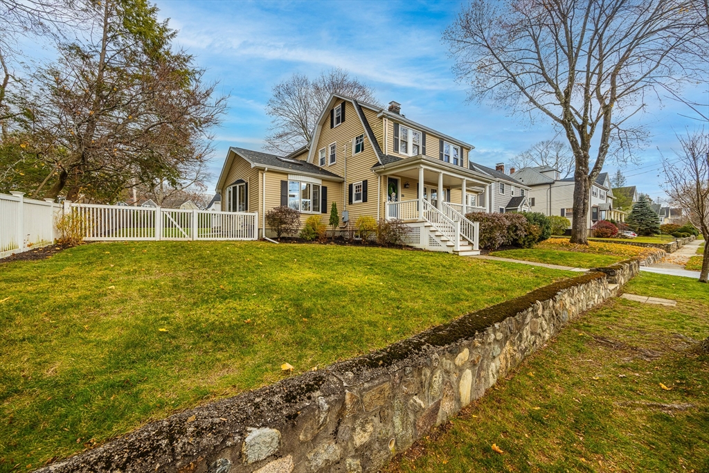 89 Grand Street Reading, MA 01867 - Photo 32 of 42