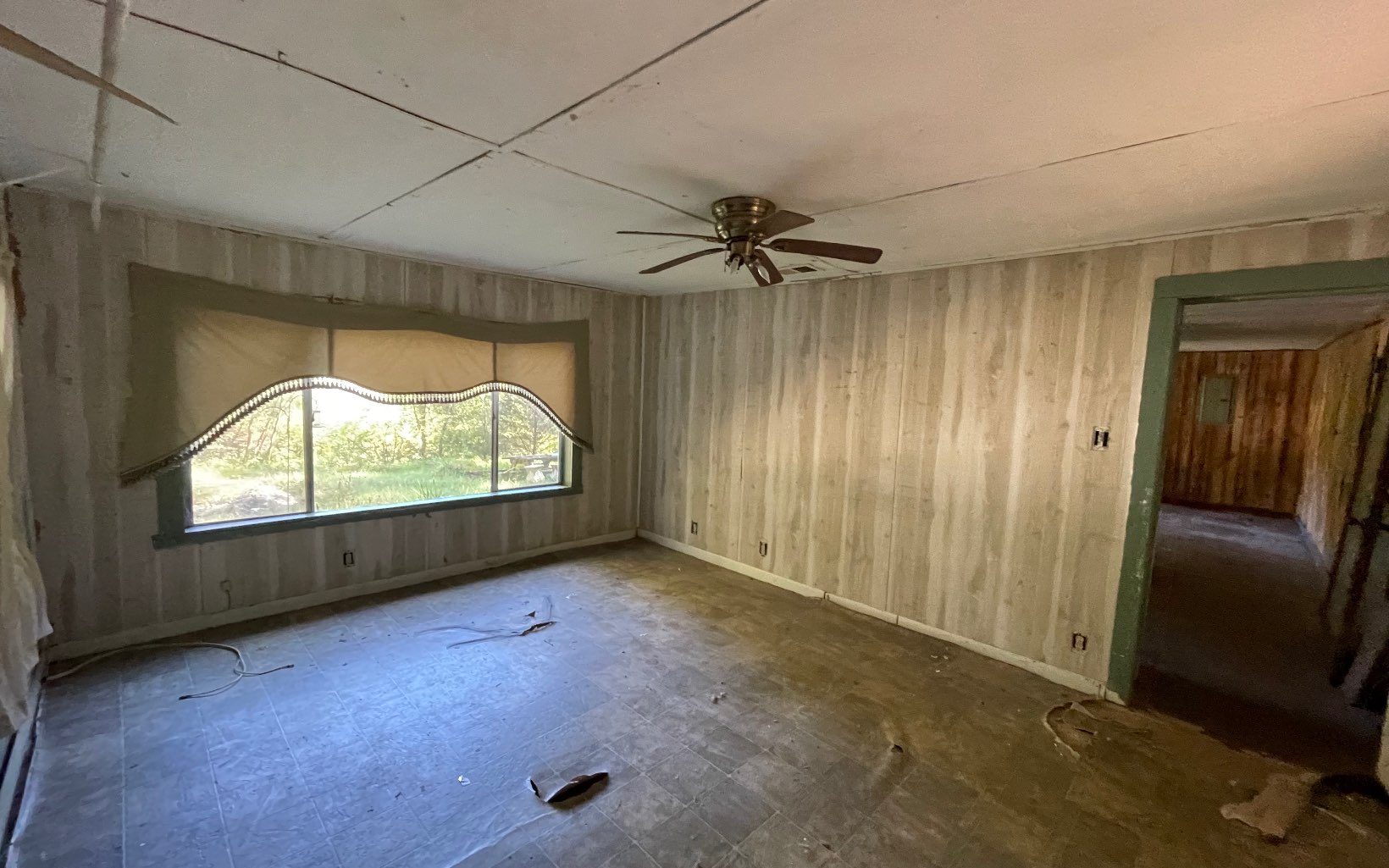 613 Farner Road Farner, TN 37333 - Photo 41 of 45 a view of empty room with windows