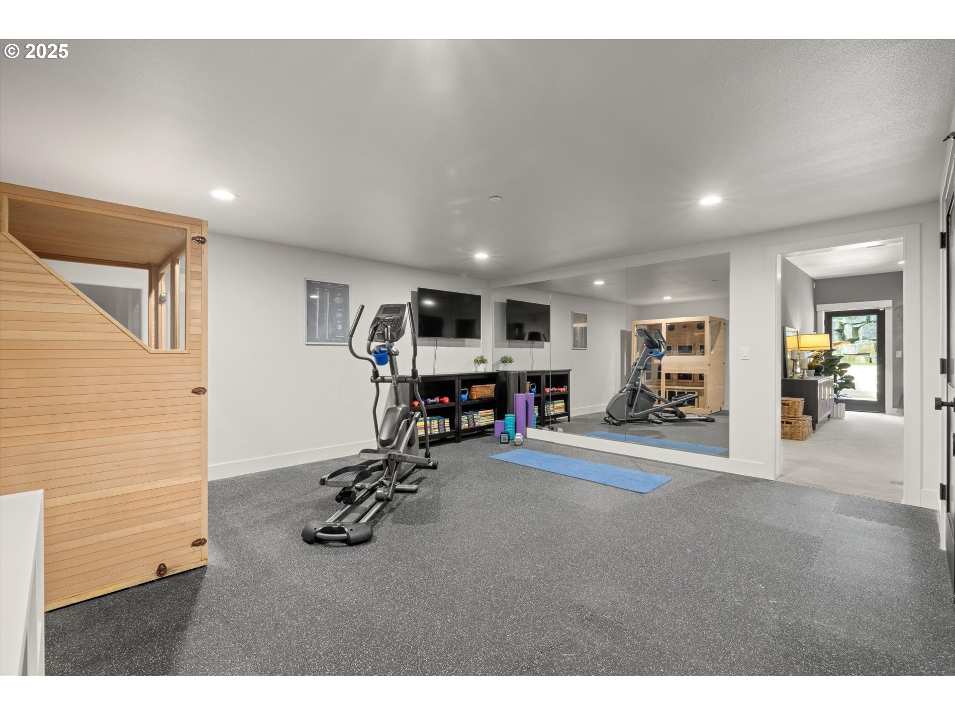 13585 Goodall Road Lake Oswego, OR 97034 - Photo 31 of 47 Gallery Image 31