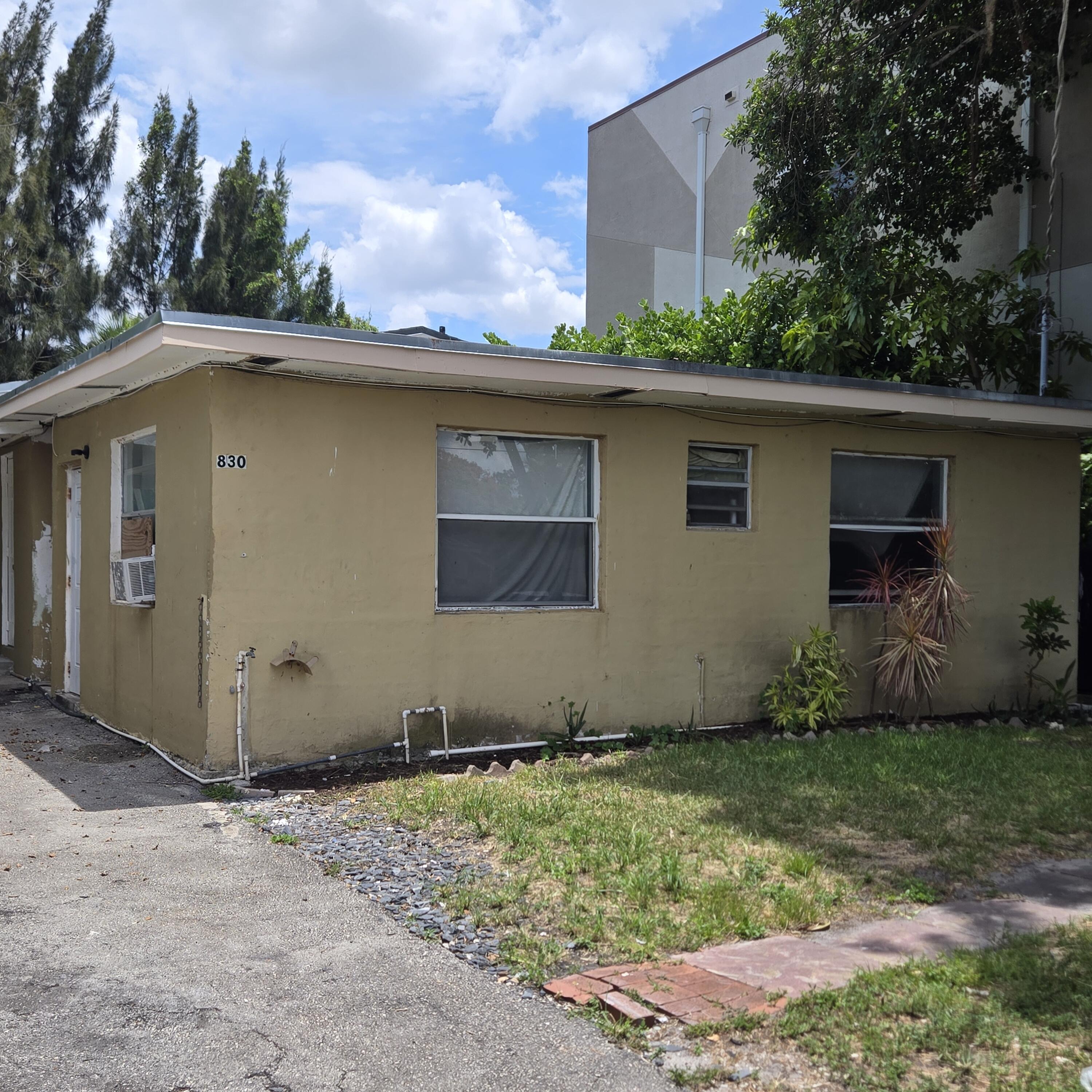830 Southwest 14th Street, Unit 2 Pompano Beach, FL 33060 - Photo 1 of 4 20260615_135741