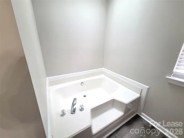 $1,950 | 6007 Running Deer Road, Charlotte, NC 28214