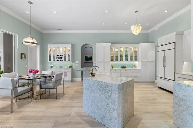 $2,795,000 | 7627 Palmer Court, Naples, FL 34113