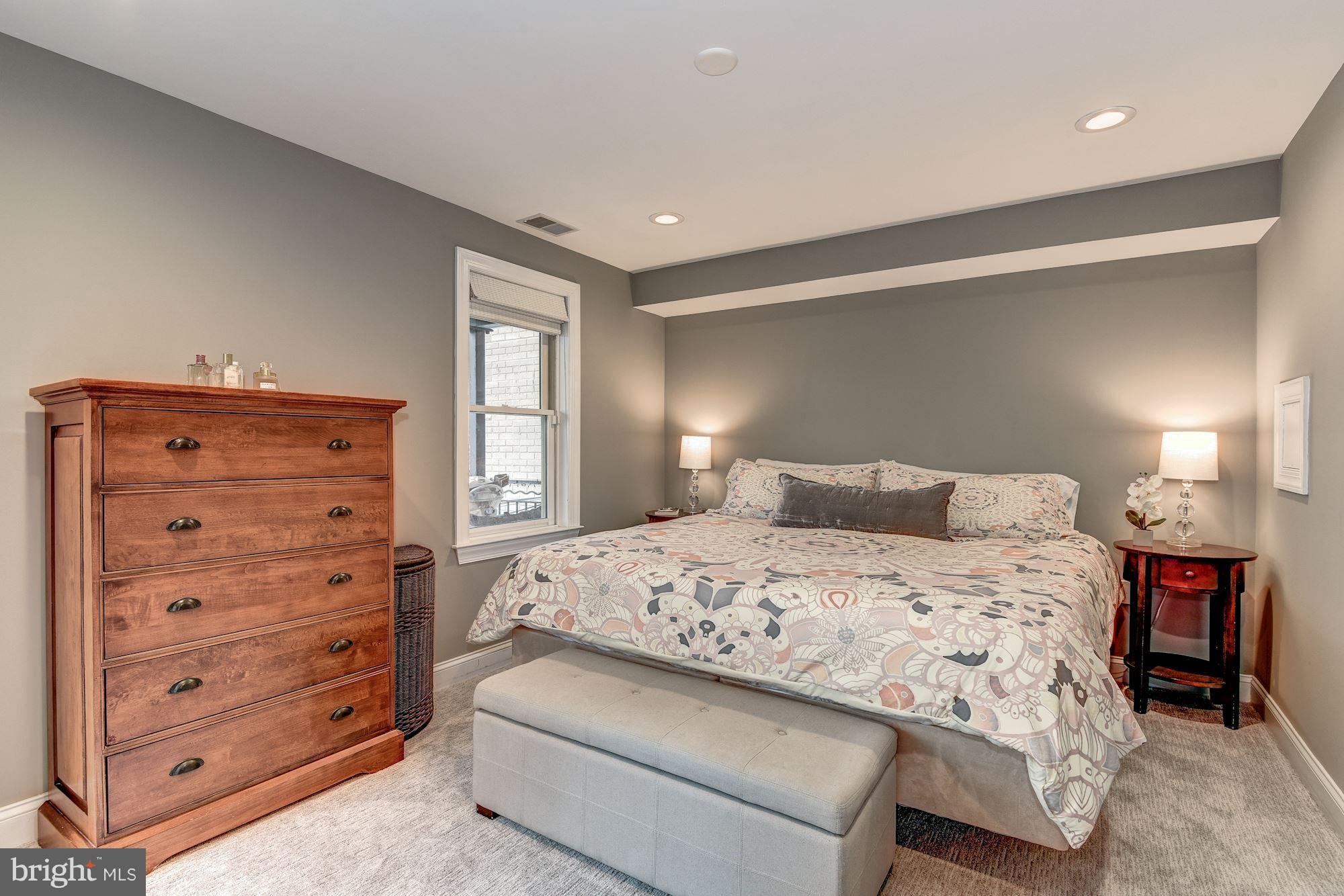 2432 Ontario Road Northwest, Unit 2 Washington, DC 20009 - Photo 20 of 30 Bedroom (Master)