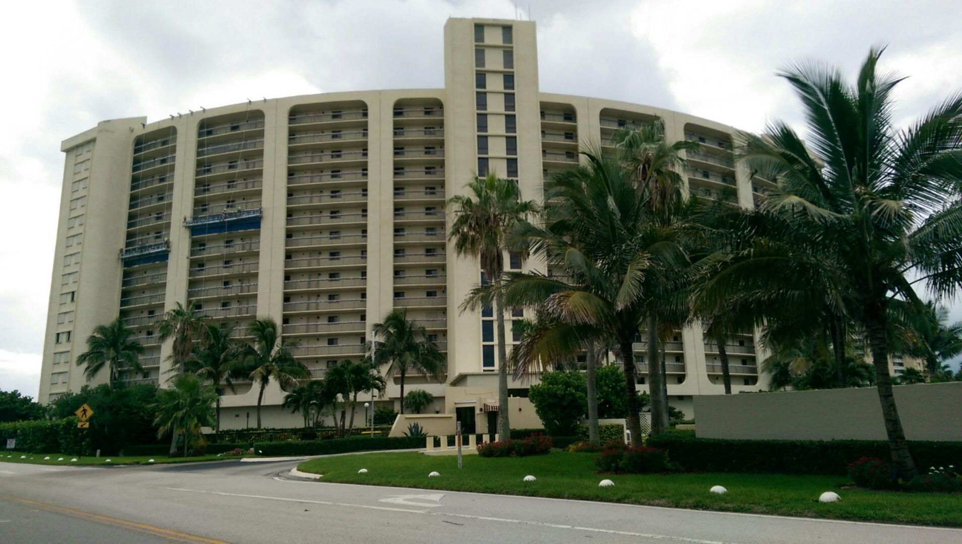 Entrance and Exterior of Ocean Trail
