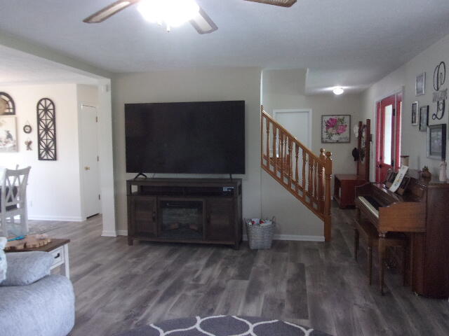 10942 Culbert Road Pittsford, MI 49271 - Photo 4 of 45 102_2138
