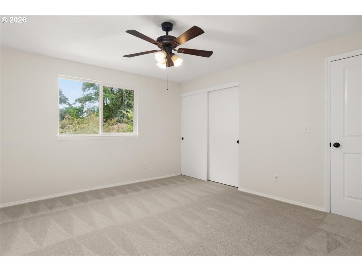 8125 Southwest Pine Street Portland, OR 97223 - Photo 19 of 44