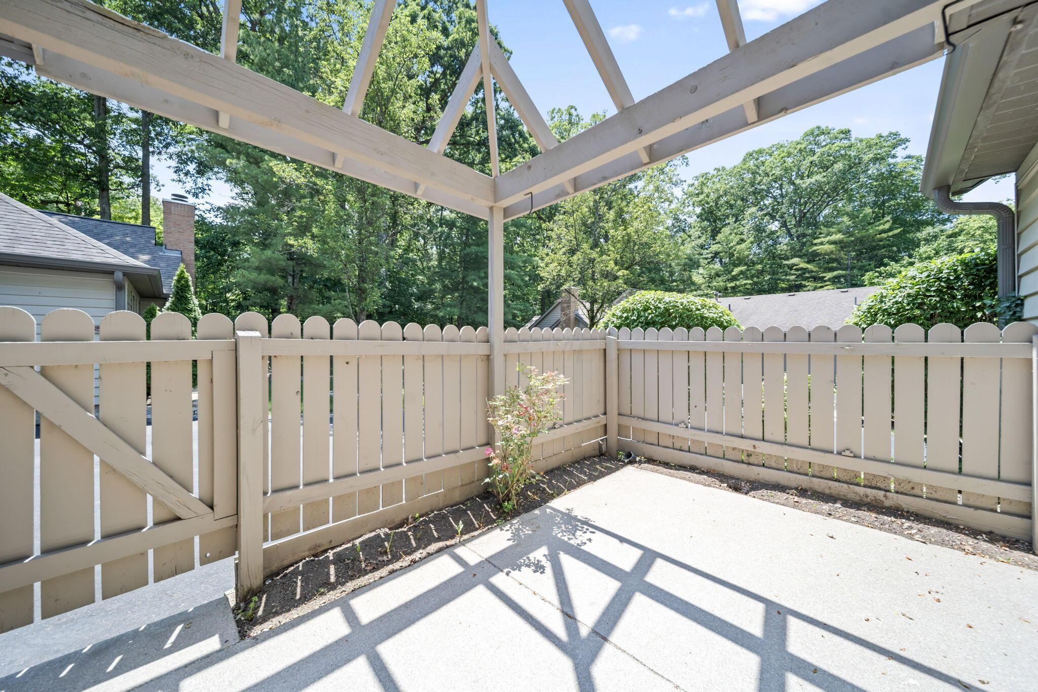 354 Hidden Ravines Drive Powell, OH 43065 - Photo 26 of 35 Patio