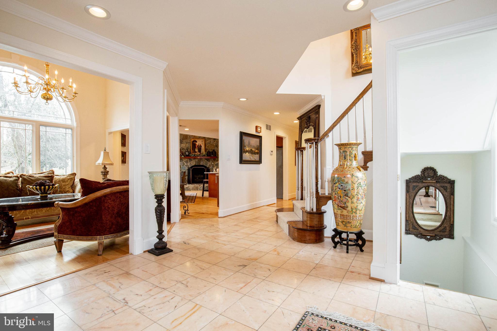 2511 Hunter Mill Road Oakton, VA 22124 - Photo 16 of 56