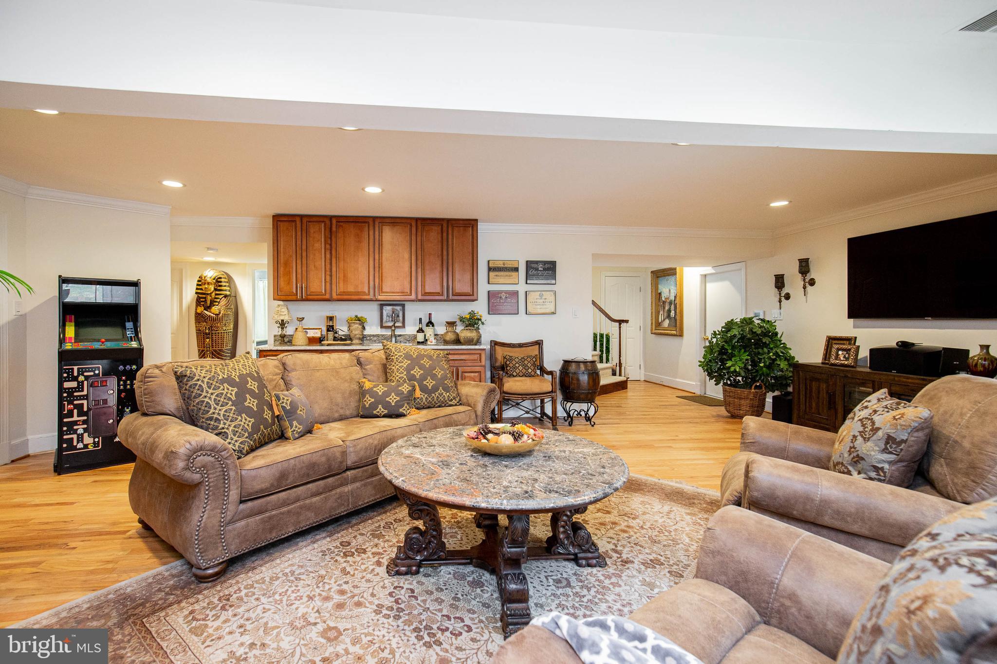 2511 Hunter Mill Road Oakton, VA 22124 - Photo 22 of 56