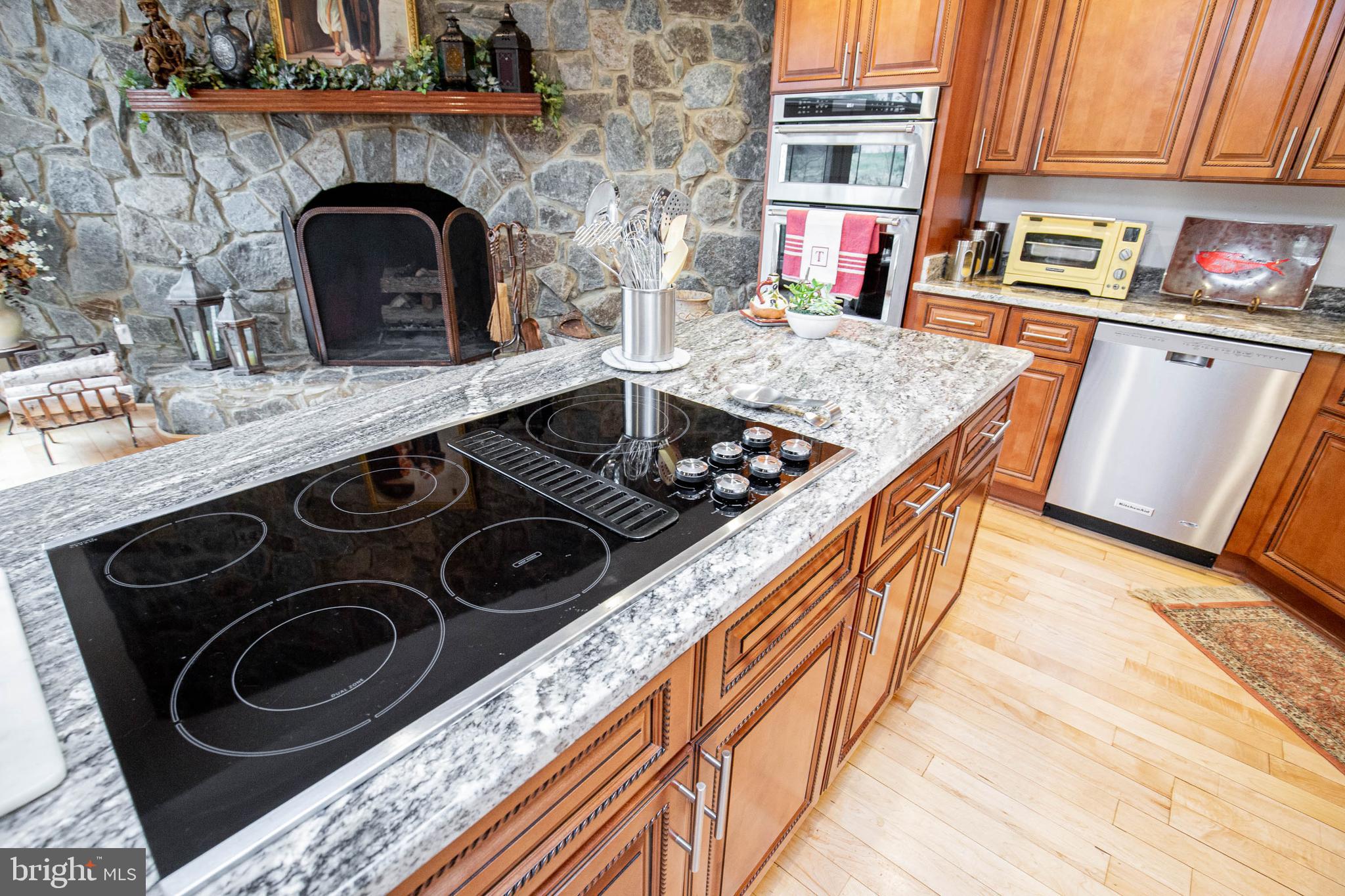 2511 Hunter Mill Road Oakton, VA 22124 - Photo 23 of 56