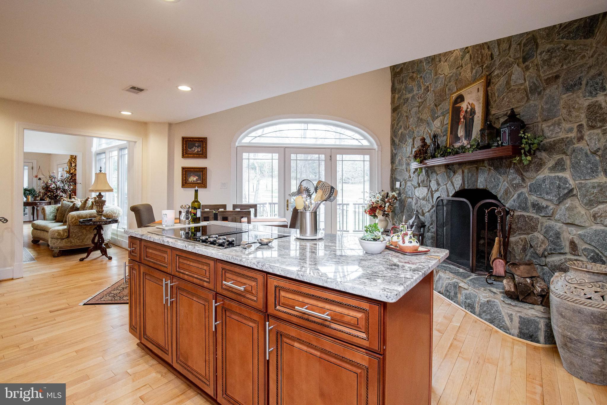 2511 Hunter Mill Road Oakton, VA 22124 - Photo 25 of 56