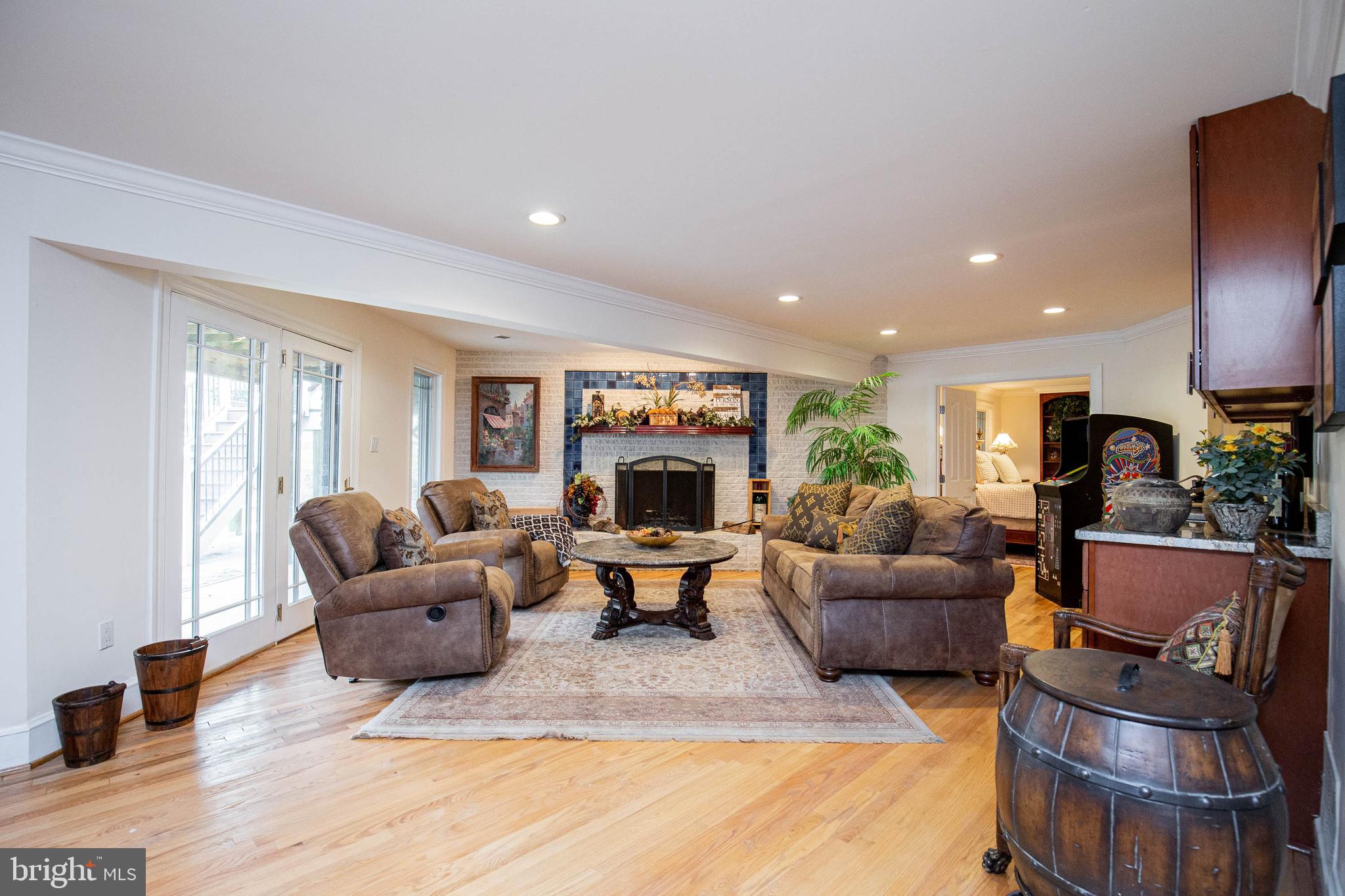 2511 Hunter Mill Road Oakton, VA 22124 - Photo 9 of 56