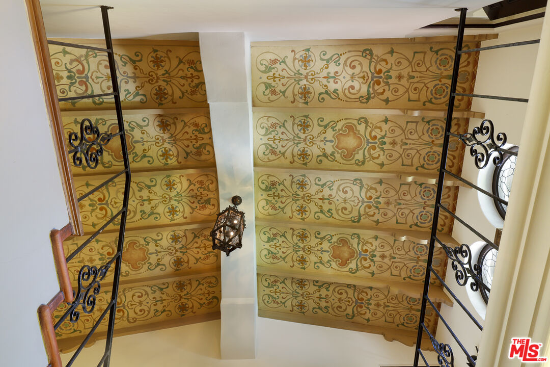 1851 Outpost Drive Los Angeles, CA 90068 - Photo 11 of 24 a bathroom with a shower