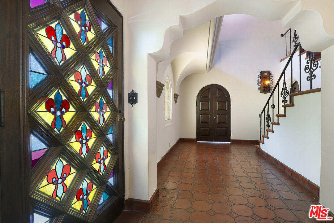 1851 Outpost Drive Los Angeles, CA 90068 - Photo 7 of 24 a view of entryway