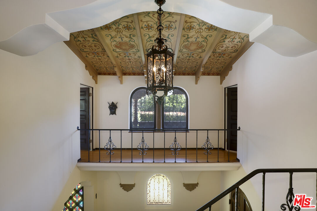 1851 Outpost Drive Los Angeles, CA 90068 - Photo 9 of 24 a view of entryway