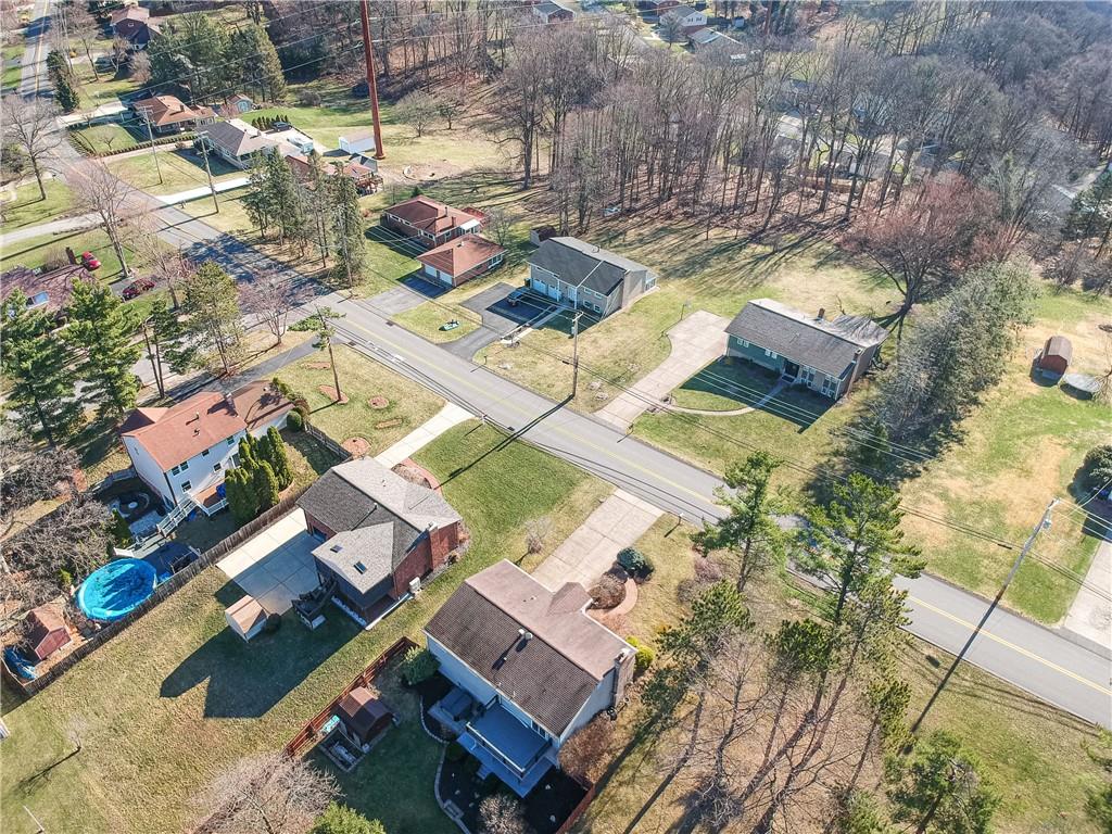 265 Shafer Road Moon Township, PA 15108 - Photo 3 of 50