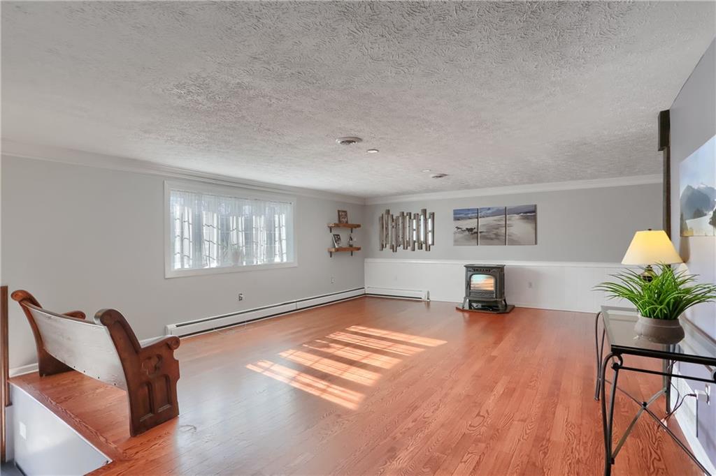 265 Shafer Road Moon Township, PA 15108 - Photo 6 of 50 a view of a livingroom with a potted plant and sitting area