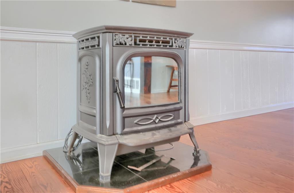 265 Shafer Road Moon Township, PA 15108 - Photo 7 of 50 a utility room with dryer and washer