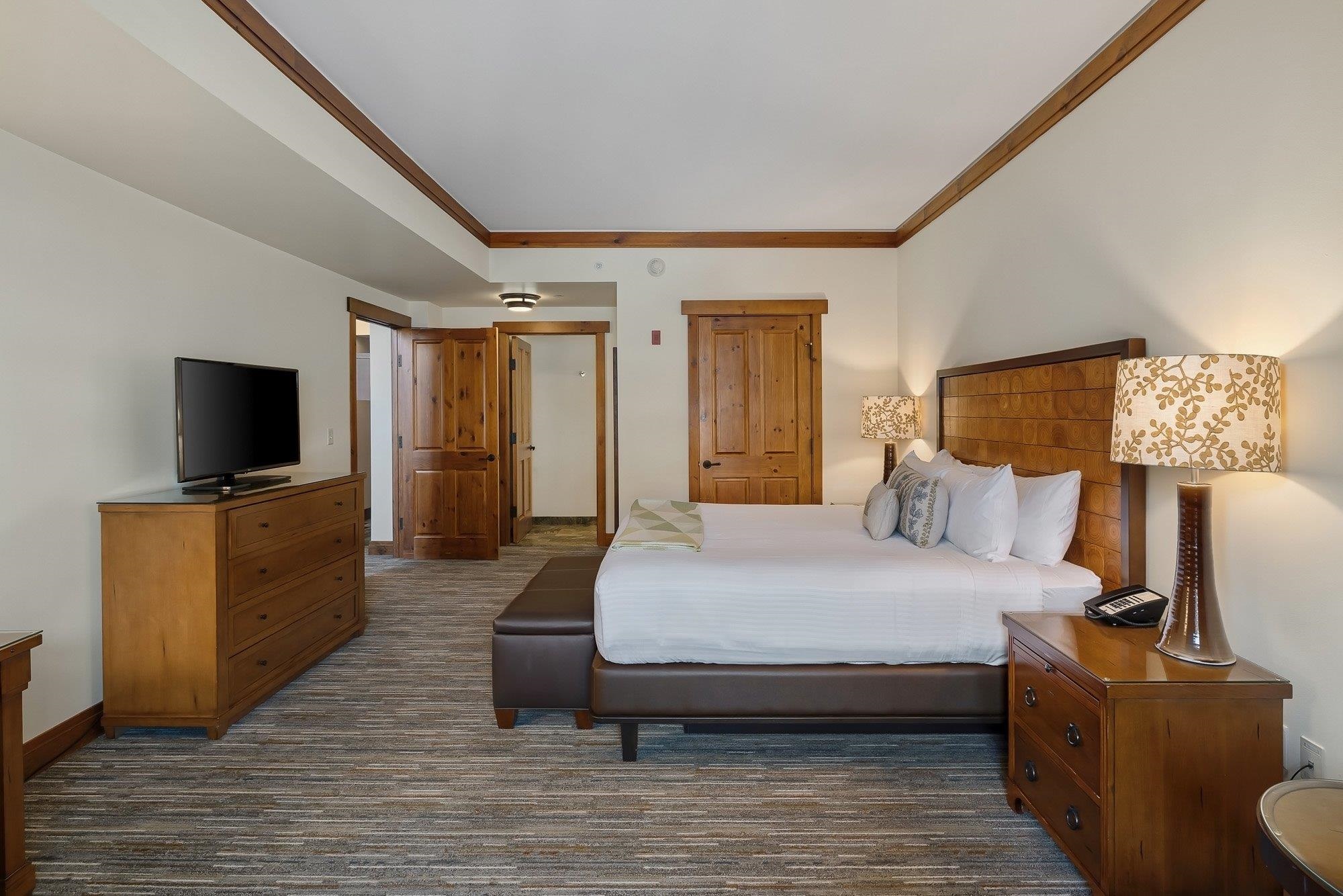 7412 Mountain Road, Unit 407/507 440 Stowe, VT 05672 - Photo 12 of 34