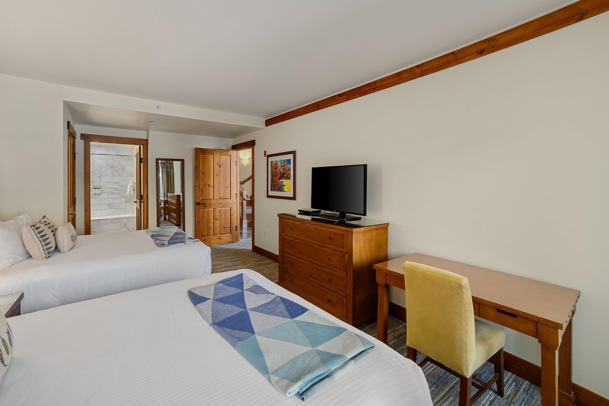 7412 Mountain Road, Unit 407/507 440 Stowe, VT 05672 - Photo 17 of 34