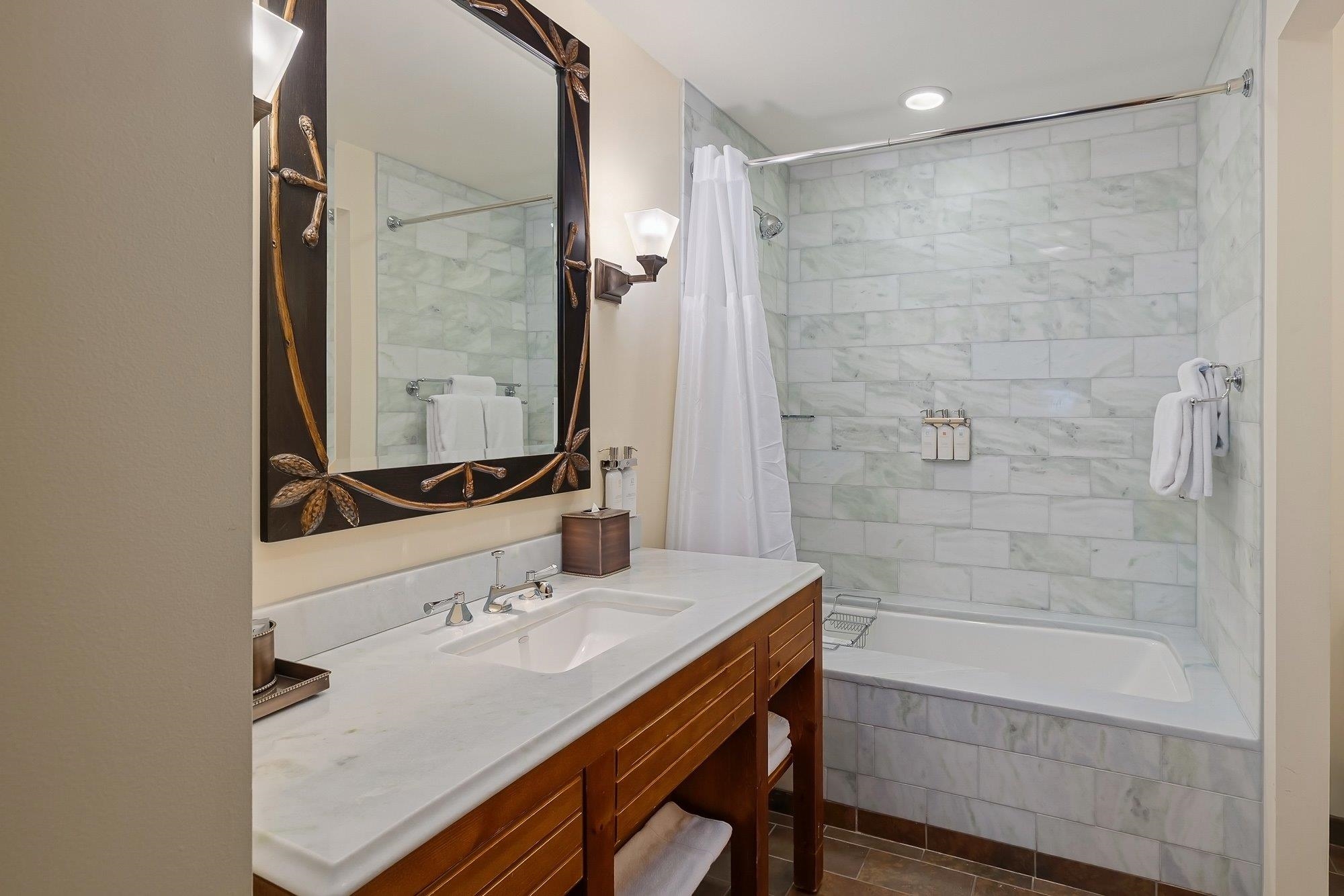 7412 Mountain Road, Unit 407/507 440 Stowe, VT 05672 - Photo 18 of 34