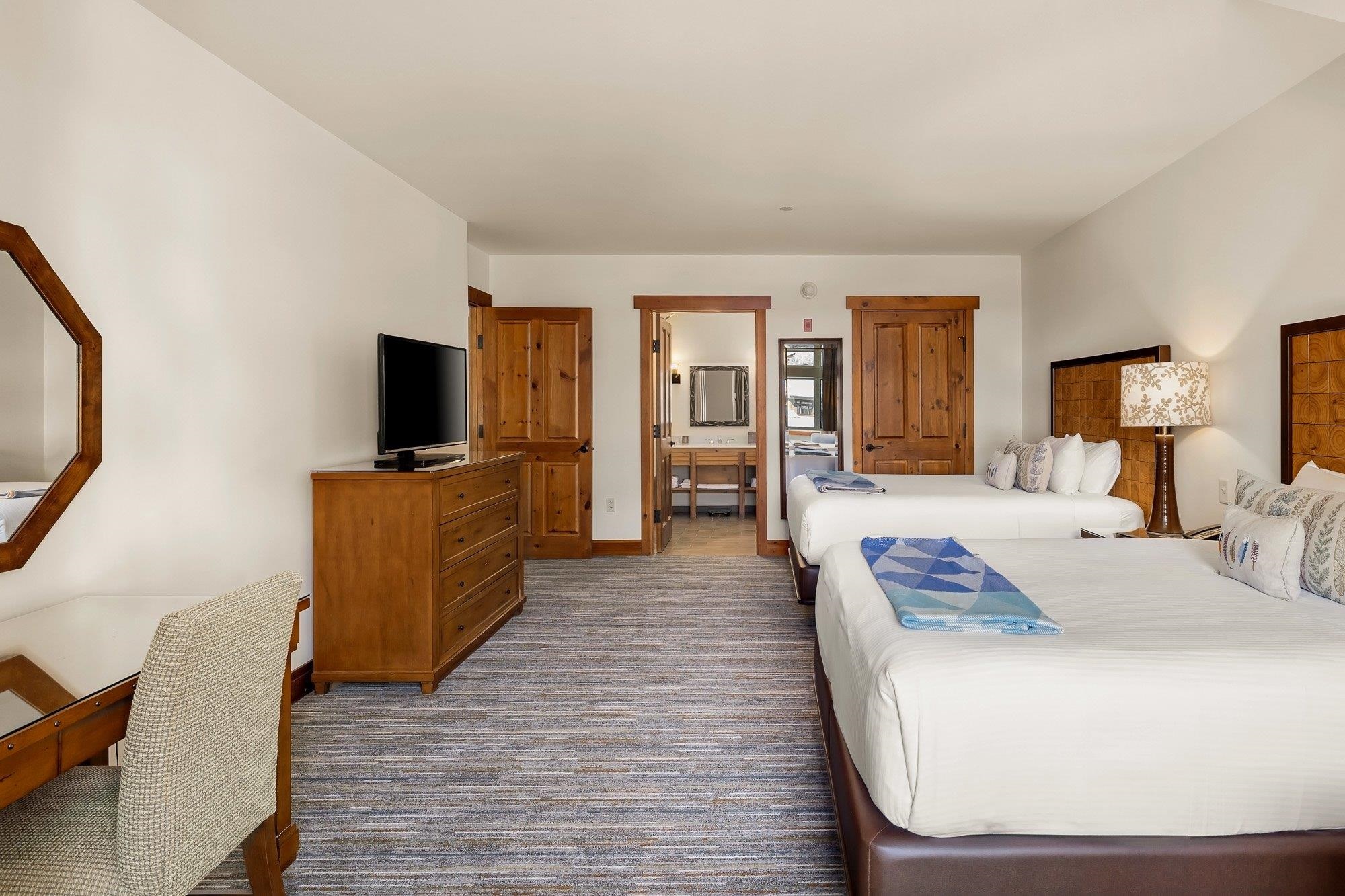 7412 Mountain Road, Unit 407/507 440 Stowe, VT 05672 - Photo 27 of 34