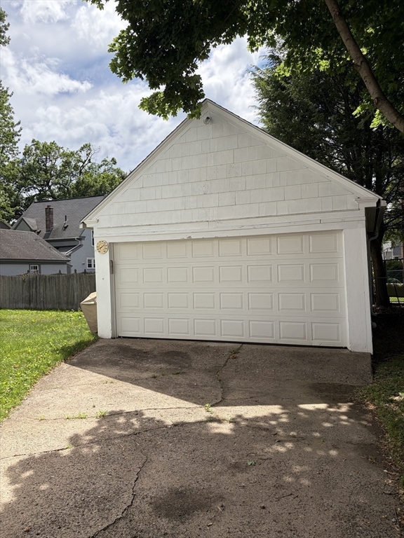 60 Rencelau Street Springfield, MA 01118 - Photo 30 of 30