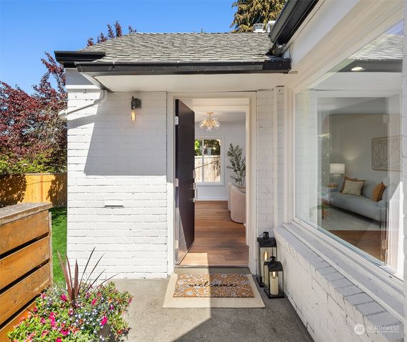 a view of a entryway door of the house