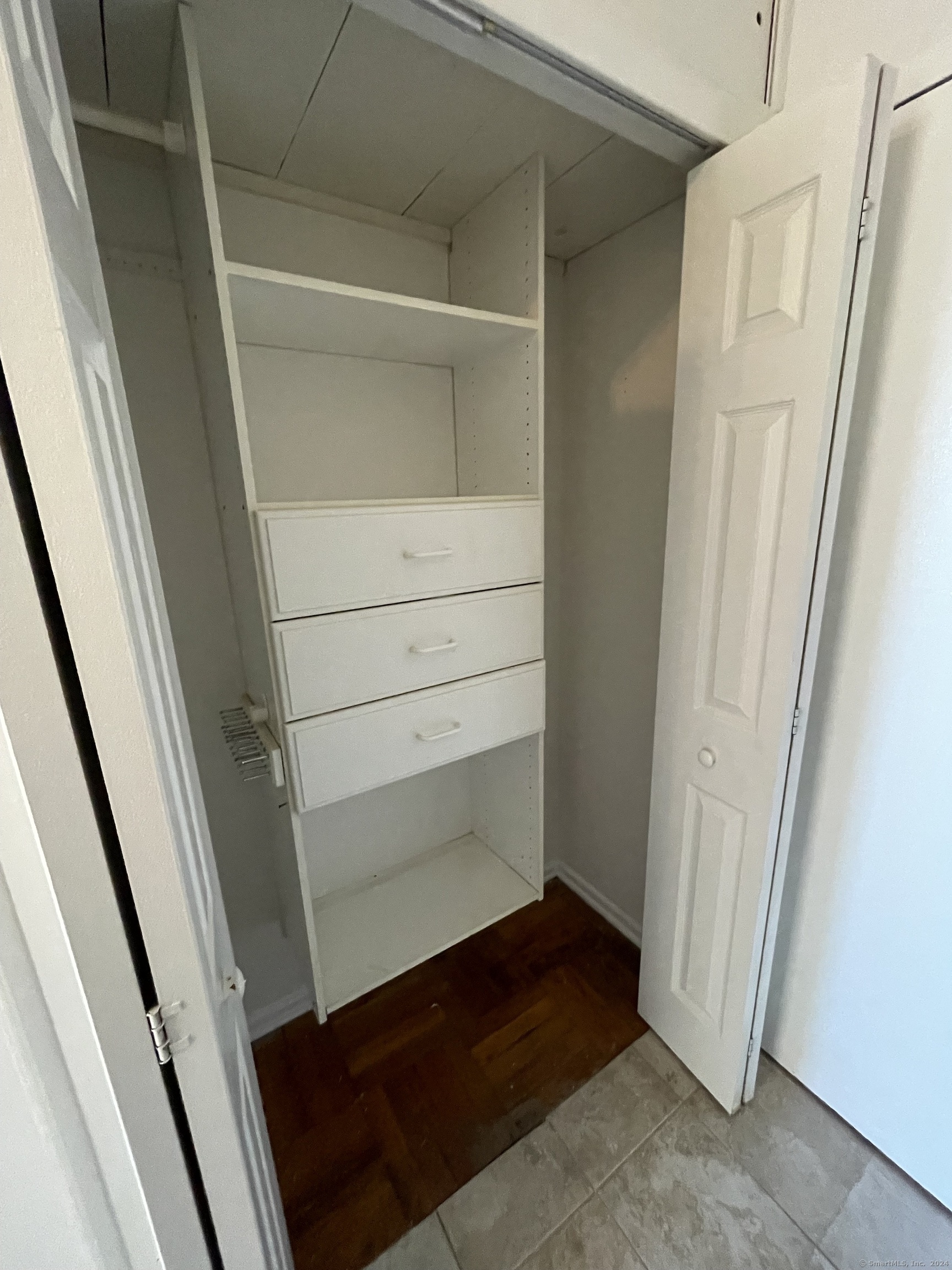 87 Glenbrook Road, Unit 3C Stamford, CT 06902 - Photo 12 of 16