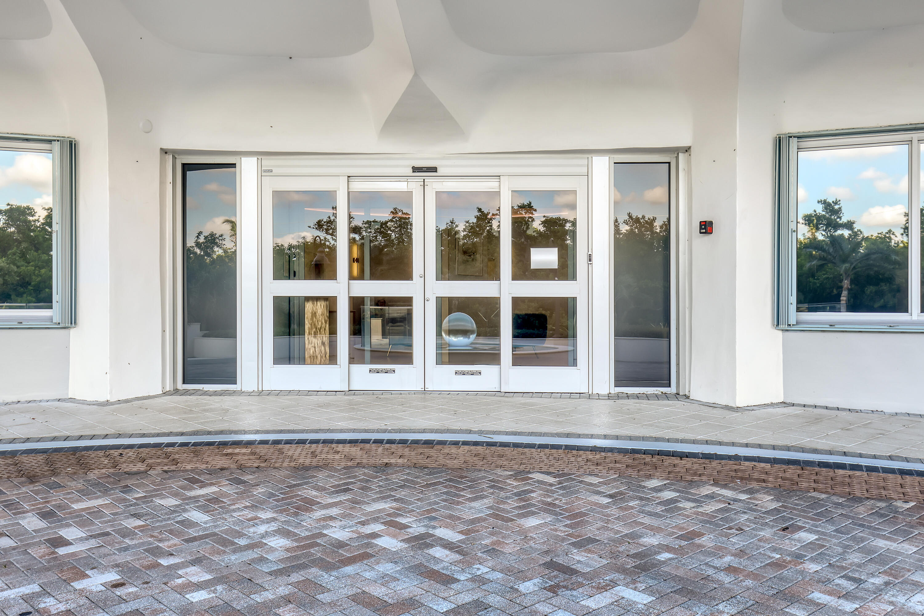 5200 North Ocean Drive, Unit 1902 Riviera Beach, FL 33404 - Photo 72 of 104 5200 N Ocean (2)