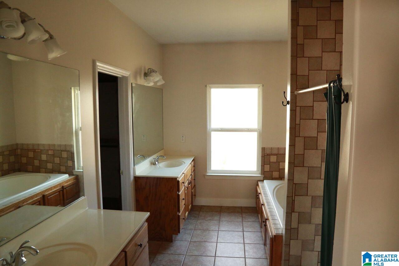 377 Harrison Shipman Road Jasper, AL 35503 - Photo 7 of 15