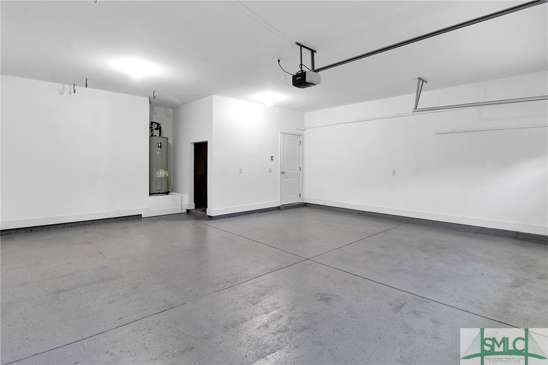 213 Sawgrass Drive Savannah, GA 31405 - Photo 9 of 50 Tandem Garage