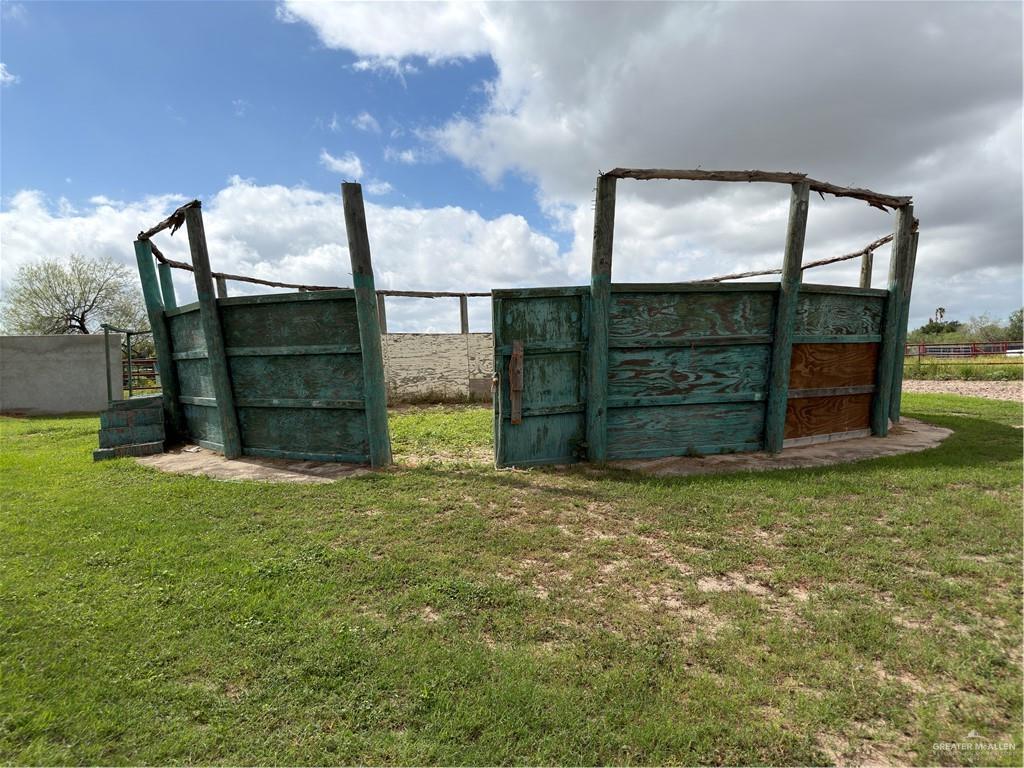 9510 Texan Road Mission, TX 78574 - Photo 23 of 43