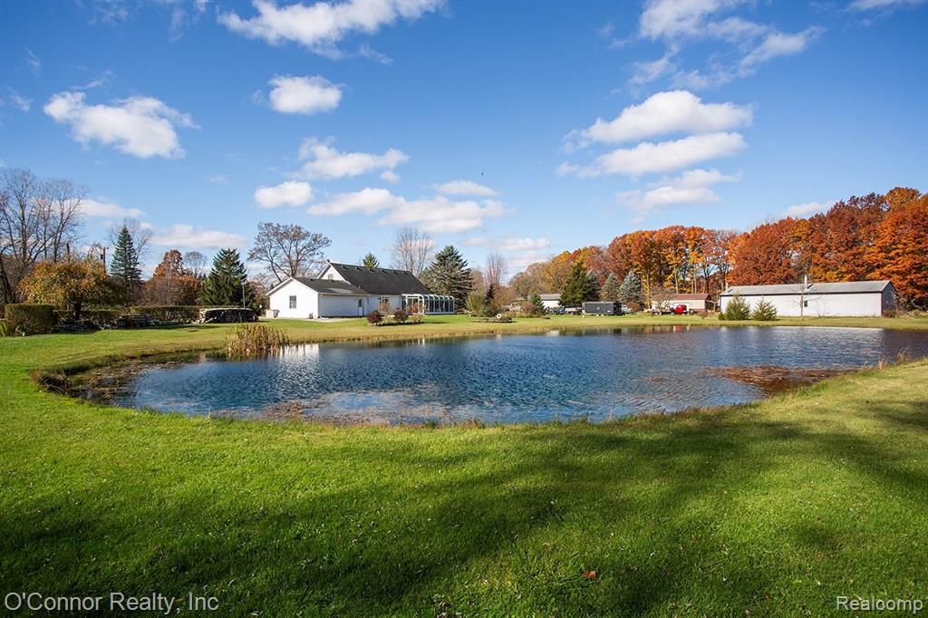 1905 Bauman Road Columbus, MI 48063 - Photo 22 of 32