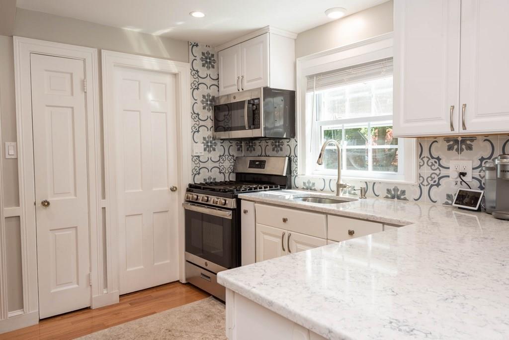 4 Williams Road Lynnfield, MA 01940 - Photo 13 of 42 Gallery Image 13