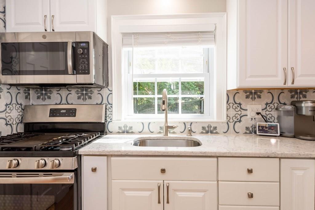 4 Williams Road Lynnfield, MA 01940 - Photo 18 of 42 Gallery Image 18