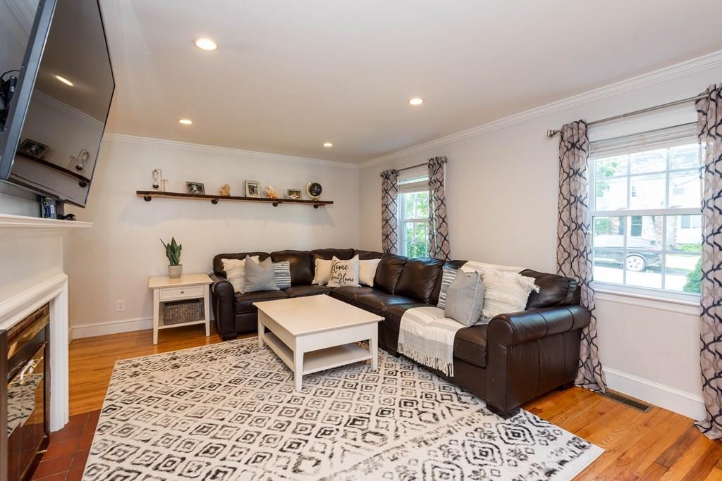 4 Williams Road Lynnfield, MA 01940 - Photo 23 of 42 Gallery Image 23